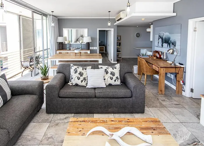 316 Harbour Bridge, Luxurious 2 Bedroom Apartment