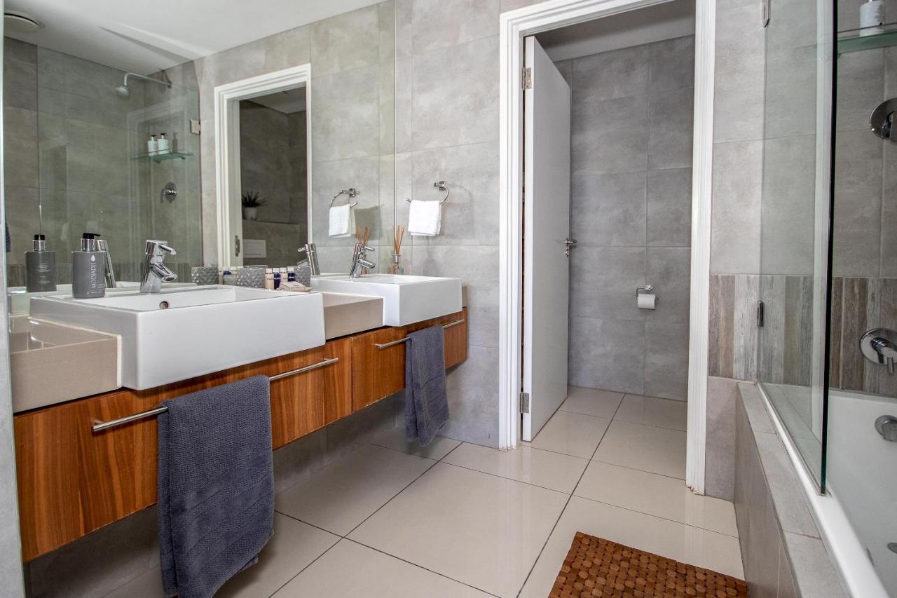 Apartment 316 Harbour Bridge, Luxurious 2 Bedroom